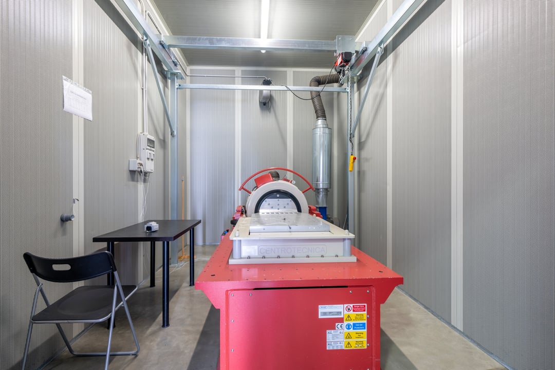 Vibration testing laboratory italy