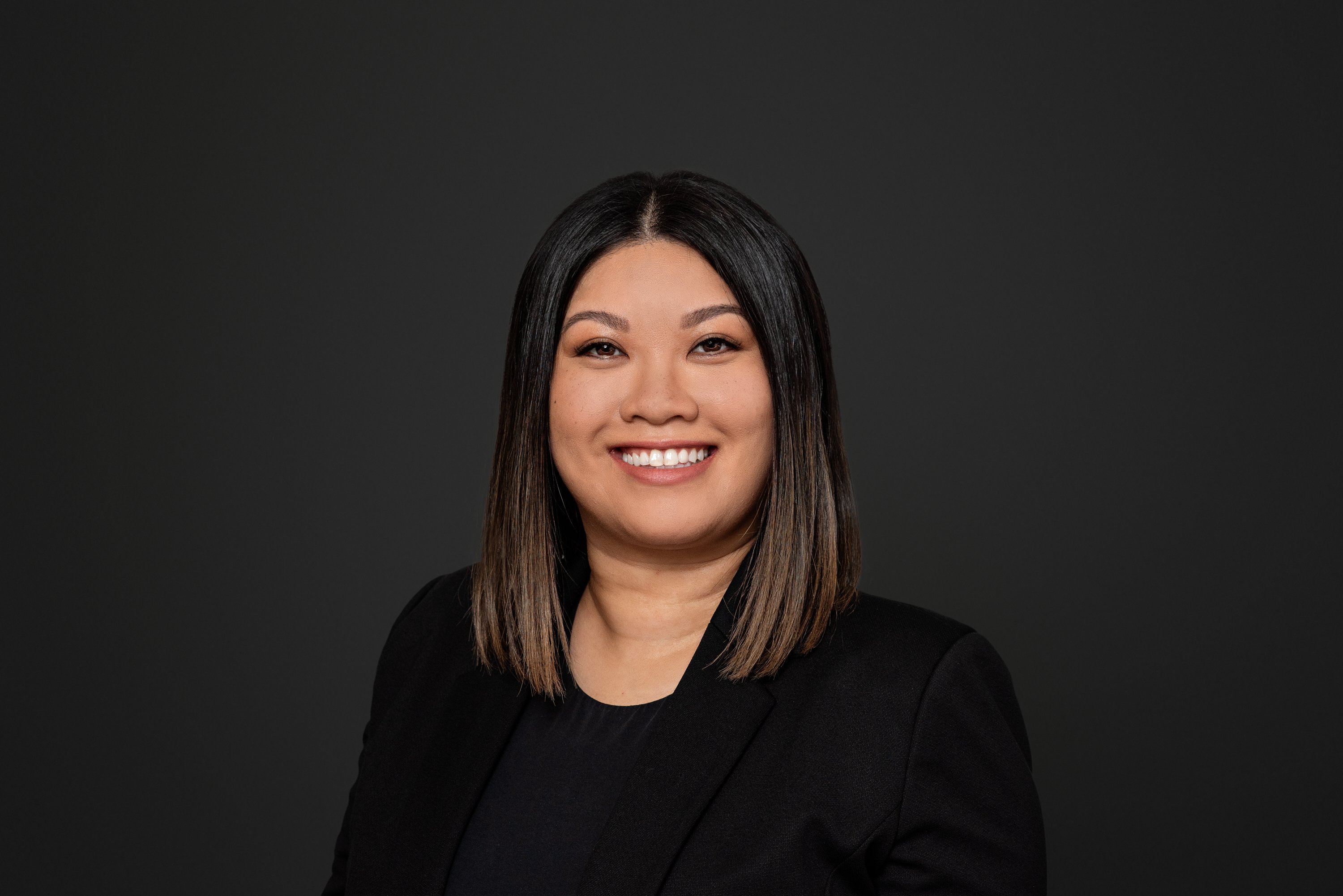 Headshot - Merry Bounpraseuth