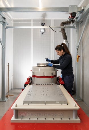 Nemko Ferrara vibration test with technicans v1