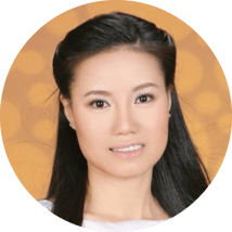 Hannah Truong Round Headshot