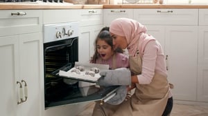 Saudi using Oven